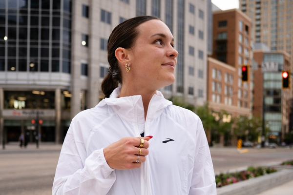 WOMEN'S APPAREL